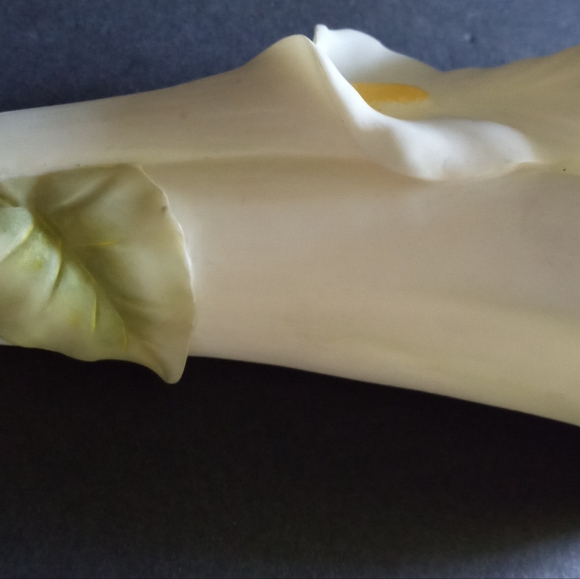 Ibis & Orchid Designs #101 Calla Lilly Wall Pocket 6 3/4" Vase - Picture 4 of 15